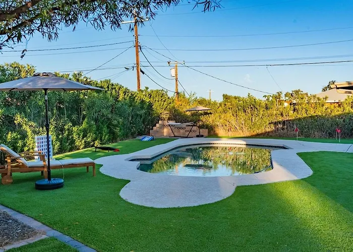 Pickleball, Sparkling Pool, Mini Putt And Sleeps14