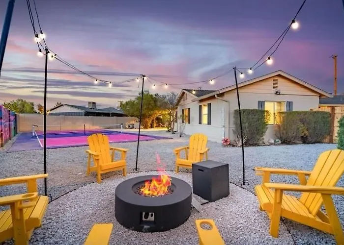 Holiday home Pickleball, Sparkling Pool, Mini Putt And Sleeps14 *